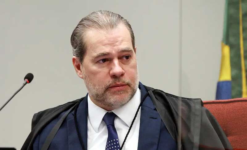 Ministro do STF afirma que participação na Maridt se limita ao recebimento de dividendos e que venda de cotas ocorreu antes da distribuição do inquérito sobre o Banco Master ao seu gabinete; PF aponta mensagens sobre repasses no celular de banqueiro.