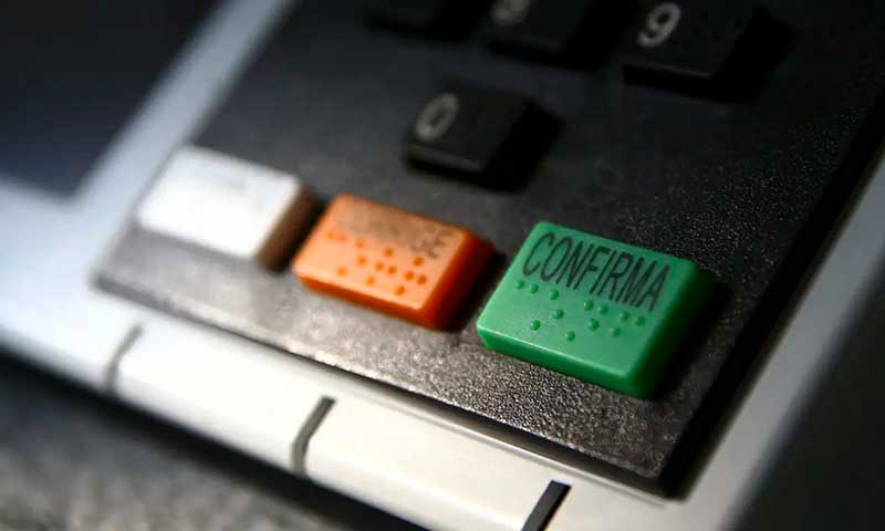 Proibições visam evitar uso da máquina pública para benefício político.