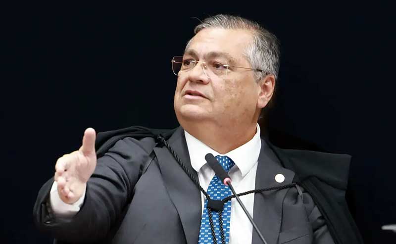 Decisão também atinge ex-parlamentares sem cargo eletivo.