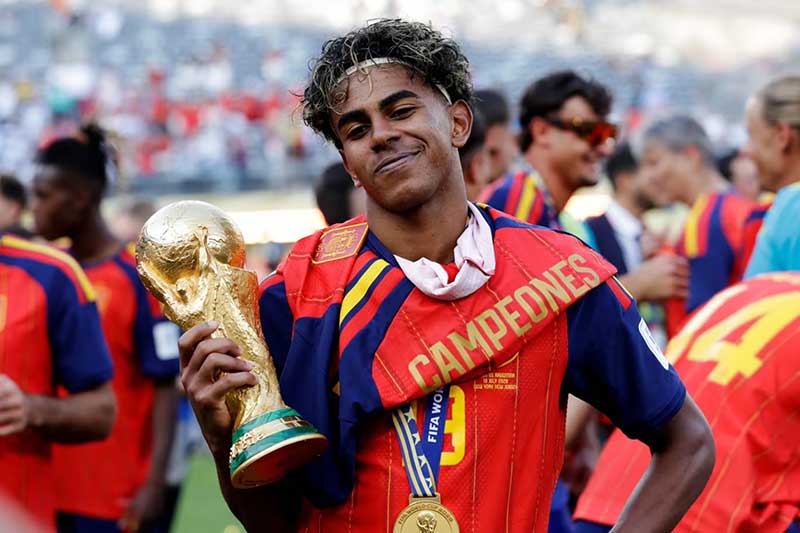 Gol de Ferran Torres aos 106 minutos define final dominada pelos espanhóis; Argentina não chuta a gol no tempo regulamentar