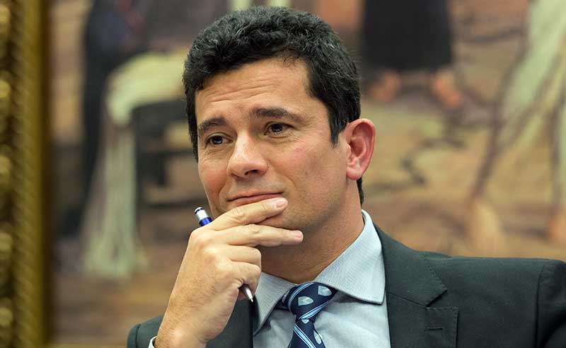 Decisão unânime do Supremo obriga Sergio Moro a responder por calúnia contra Gilmar Mendes, mobilizando parlamentares dos EUA e o governo americano sobre liberdade de expressão e respeito entre poderes.