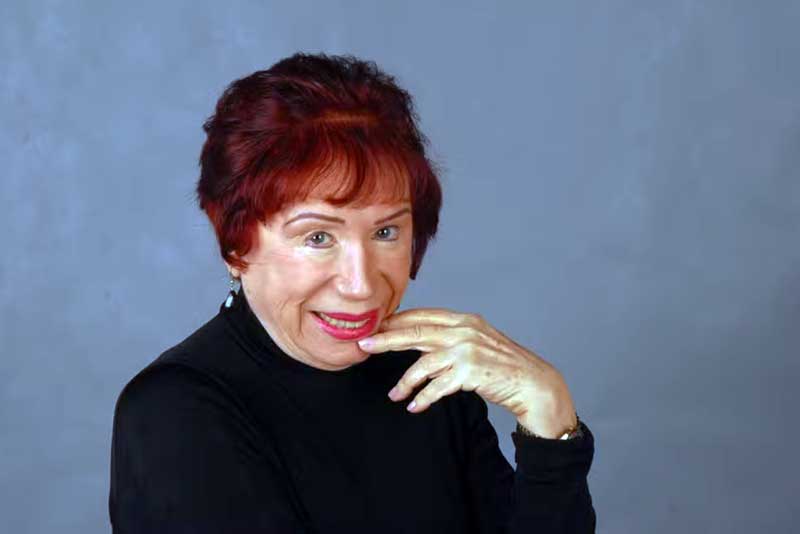 Aos 99 anos, Berta Loran falece no Rio de Janeiro. Com mais de sete décadas de carreira, destacou-se em programas humorísticos e novelas da TV Globo, deixando um legado marcante na televisão brasileira.