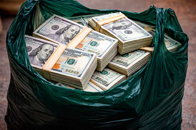 O Ibovespa fechou em 166.010,89 pontos em 20 de janeiro de 2026, com variação de +1.370,41 pontos ante 164.640,48 pontos do dia anterior. O dólar PTAX compra registrou R$ 5,3784, contra R$ 5,3647 de 19 de janeiro.