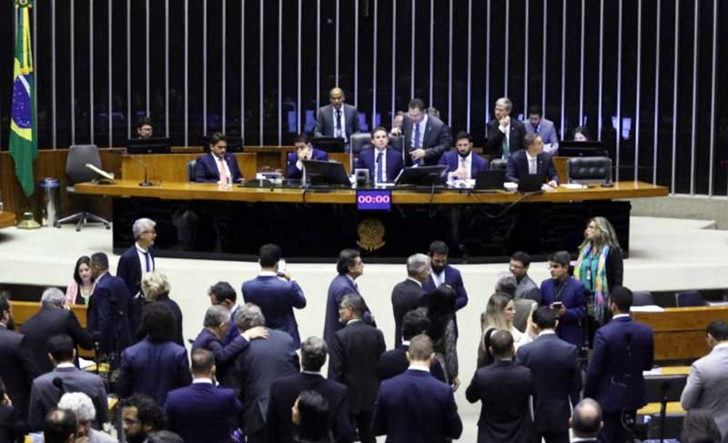 Plenário aprovou nesta terça-feira (28) um substitutivo do relator, deputado Guilherme Derrite (PP-SP)  Fonte: Agência Câmara de Notícias