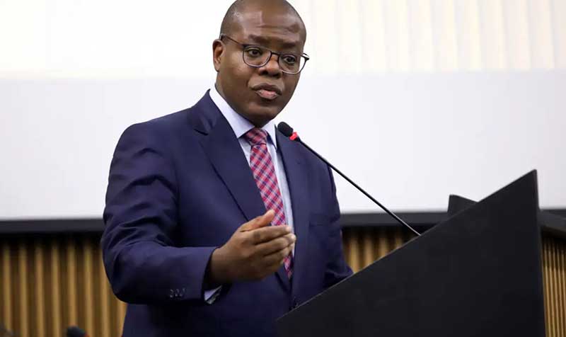 Polícia Federal conclui inquérito e indicia ex-ministro Silvio Almeida pelo crime de importunação sexual; caso segue sob sigilo no STF, com decisão pendente da PGR.