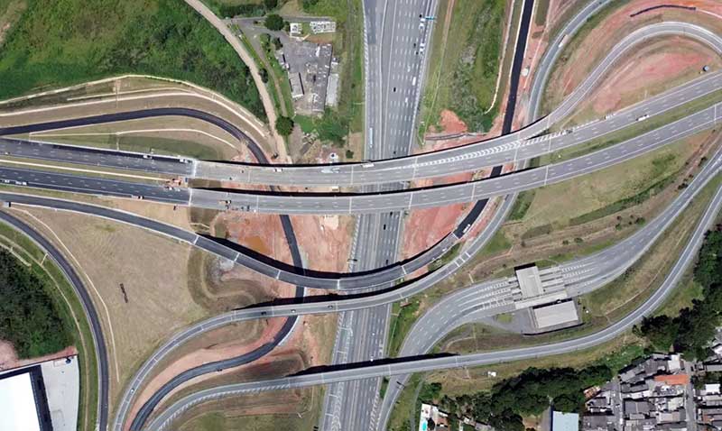 Obra liga rodovias Presidente Dutra e Fernão Dias.