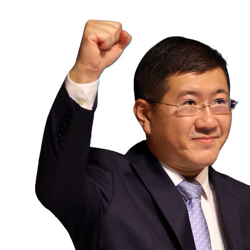 Município amplia recursos federais e estaduais para a saúde, destina 65% das emendas parlamentares ao setor e projeta orçamento de R$ 477 milhões para investimentos na área em 2026, enfrentando desafios financeiros herdados e buscando melhoria no atendimento.