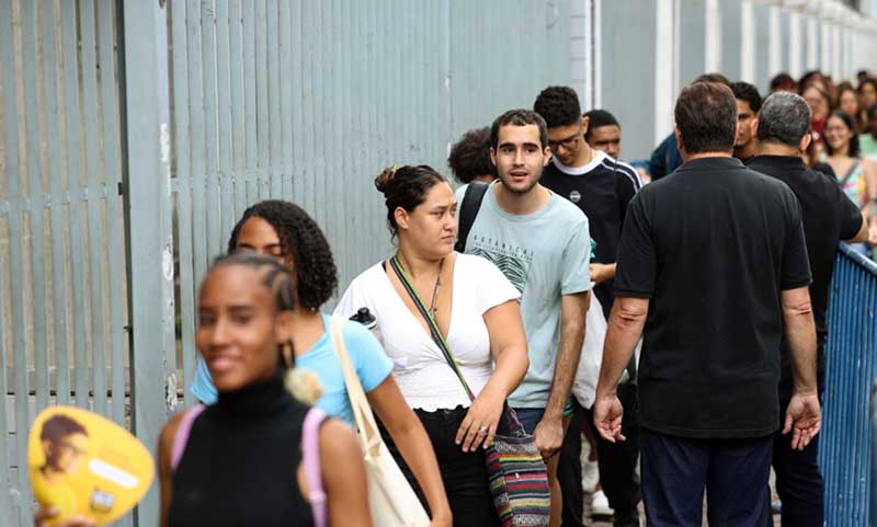 Novo gabarito sai dia 20; prazo para pedir reaplicação termina sexta.