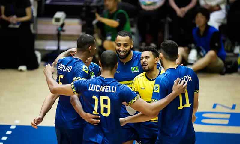 Já classificada, seleção encara Alemanha às 2h30 deste domingo (20)