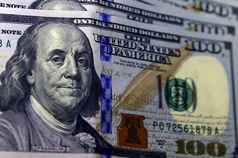 Dólar dispara...