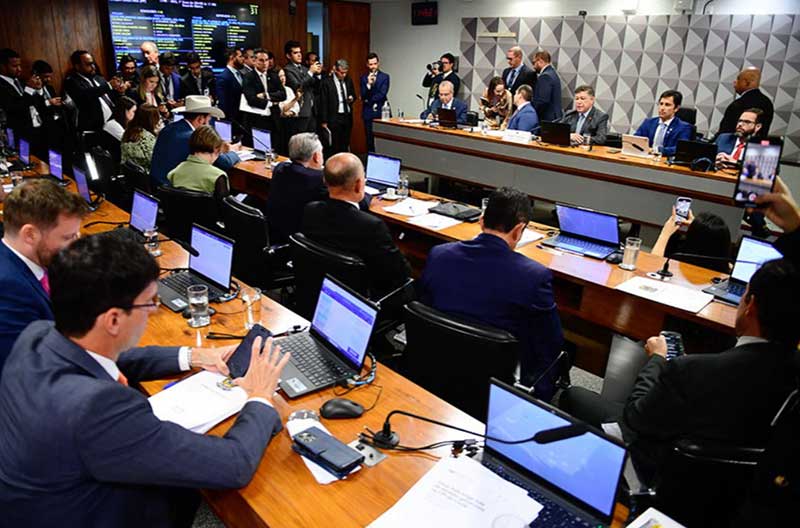 Presidida por Carlos Viana, a CPMI deve receber nesta terça o plano de trabalho do relator, Alfredo Gaspar.