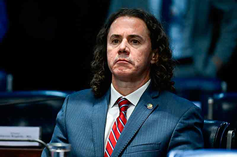 O senador Veneziano Vital do Rêgo é o autor dessa proposta de emenda à Constituição (PEC)